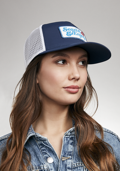 Searchin Trucker - Black / Black