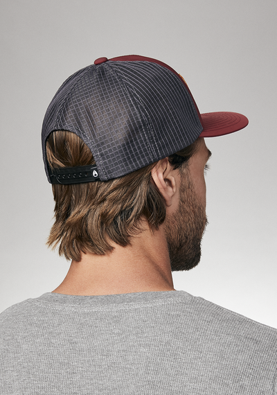Searchin Trucker - Black / Black