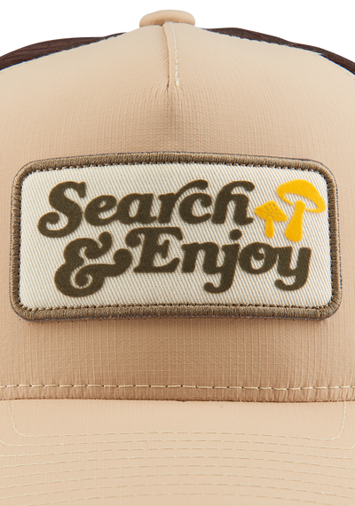 Searchin Trucker - Black / Black