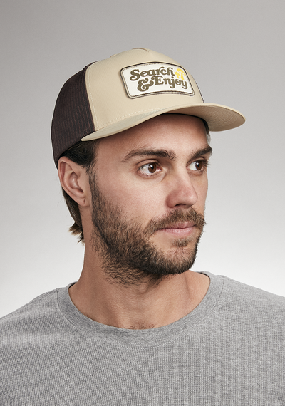 Searchin Trucker - Black / Black