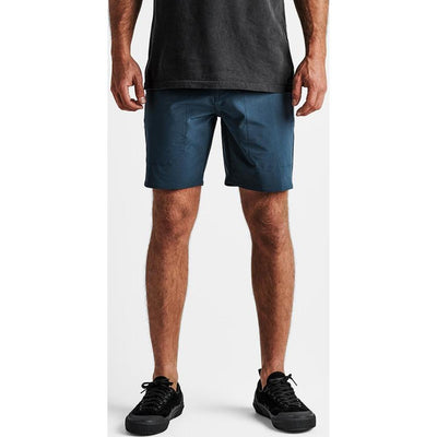 Layover Trail Travel Shorts 18"